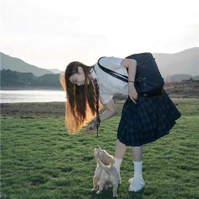 舞步轻快
